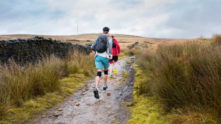 The 3 Best Hiking Knee Braces of 2022
