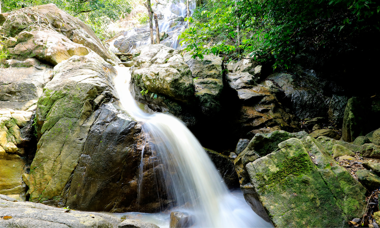 Tan Rua Waterfall (Secret Falls)