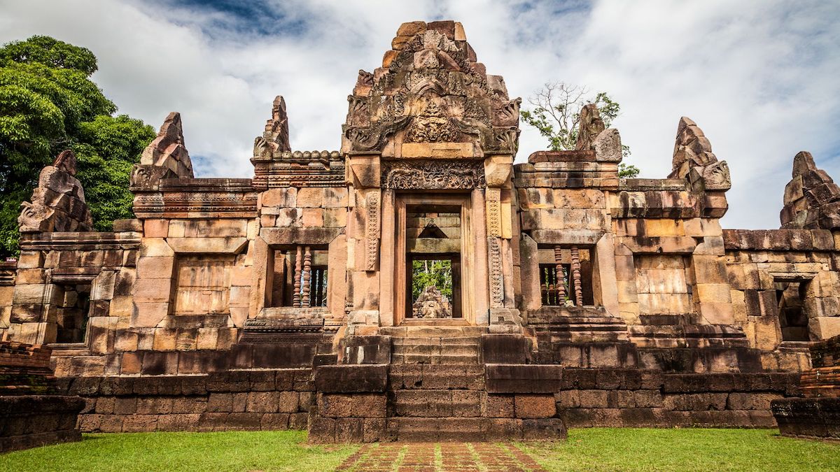 Khmer Temples in Thailand - Travel Guide