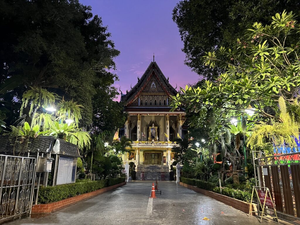 Wat Samphanthawongsaram Bangkok